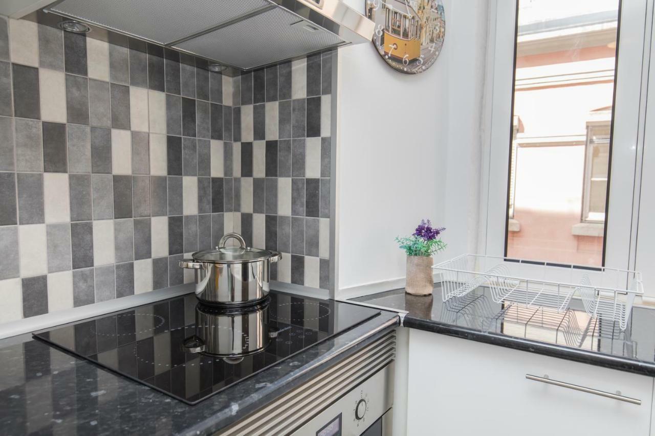 Elegant Lisbon Heart Apartment Bagian luar foto